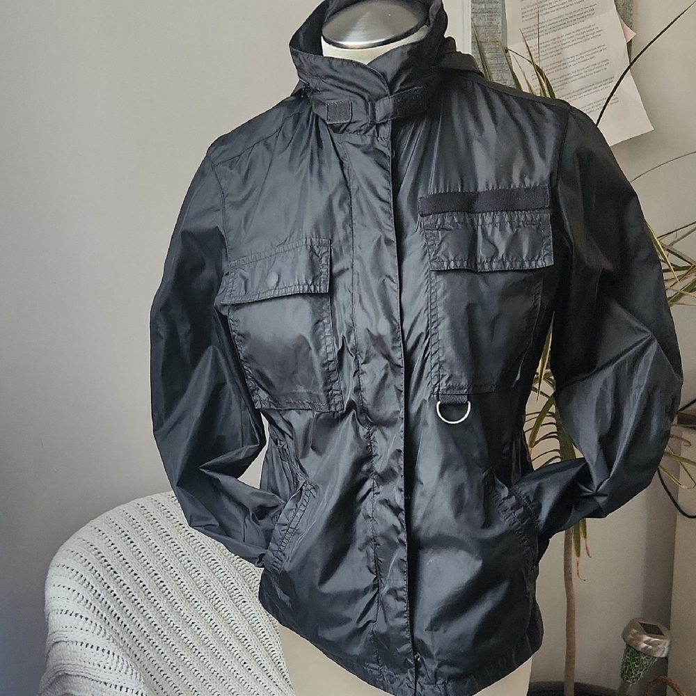 Gap Black Windbreaker Jacket Womens